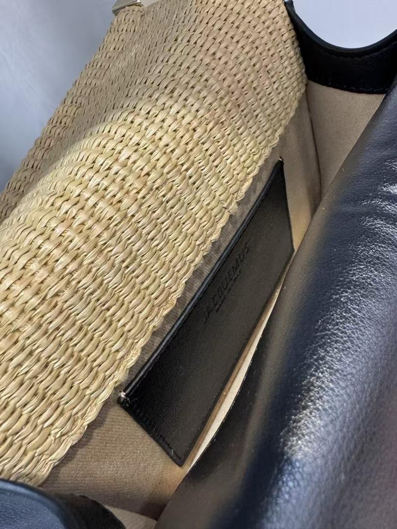 Jacquemus light brown bag