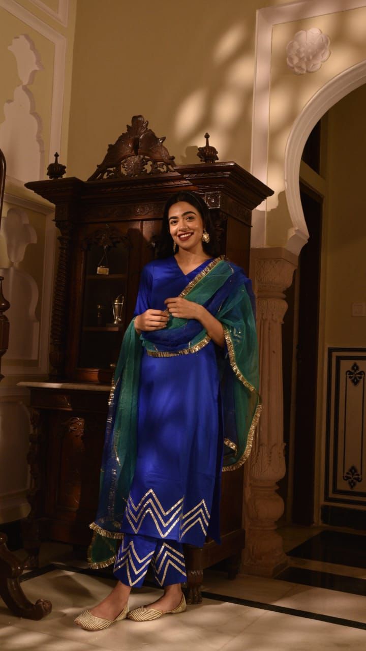 PEACOCK GOTTA SQUENCE SUIT SET