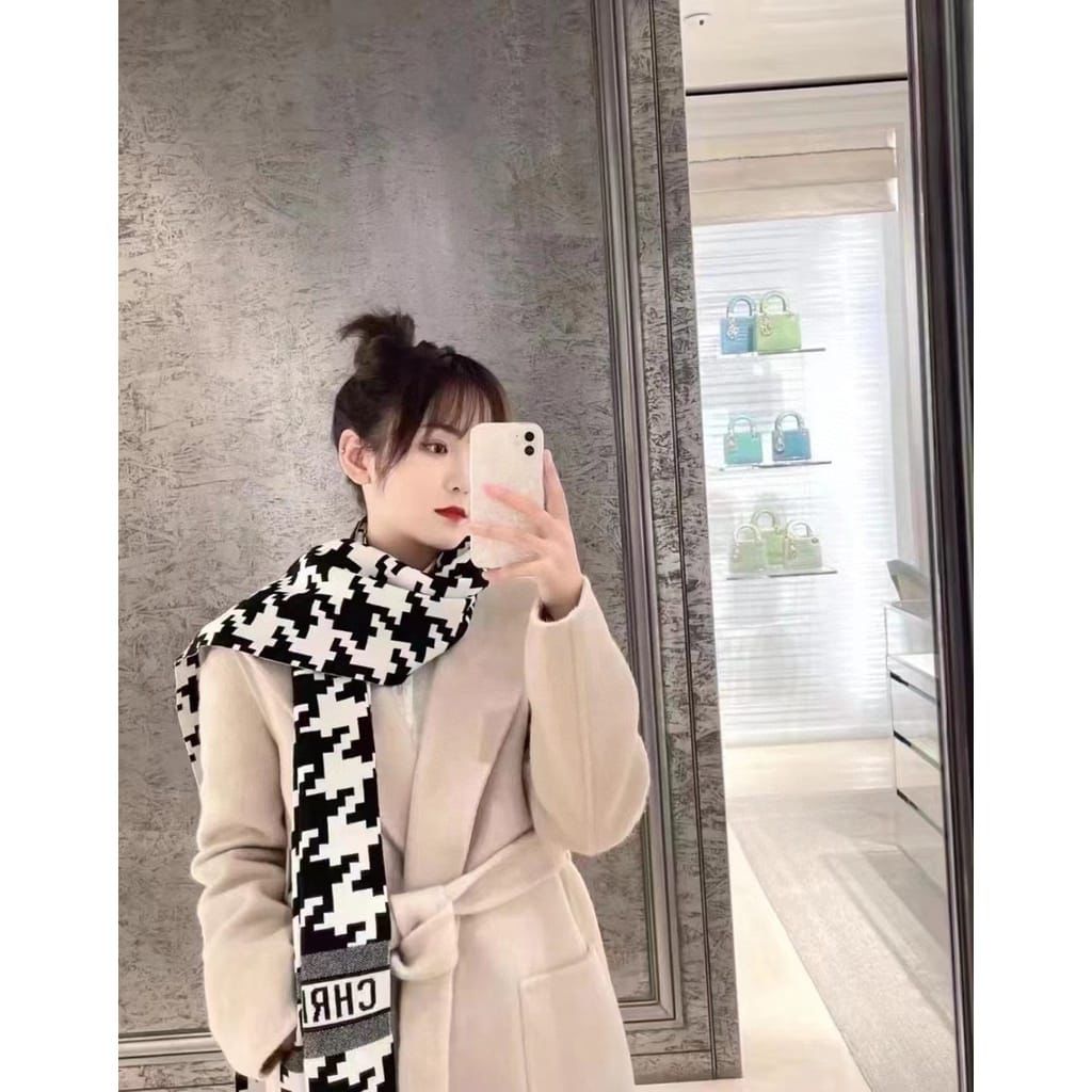 CHRISTIAN DIOR UNISEX MUFFLER